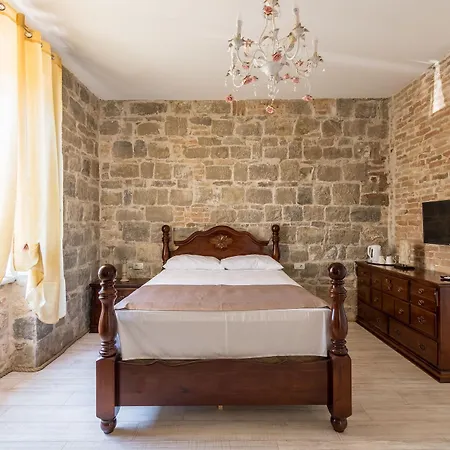 Ξενοδοχείο Pietra Rossa Σπλιτ