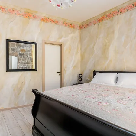 Hotel Pietra Rossa