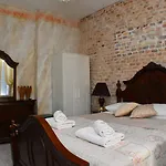 ホテル Pietra Rossa 4*