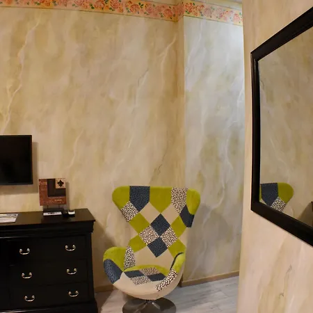 فندق Pietra Rossa 4*