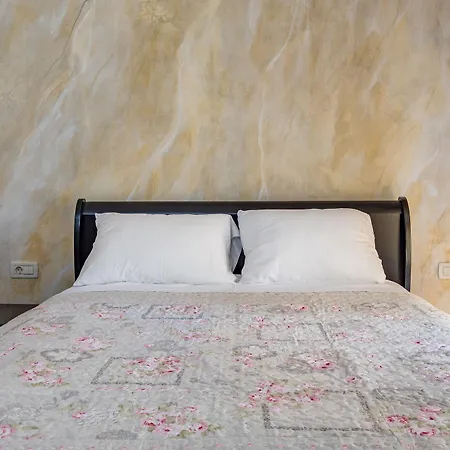 فندق Pietra Rossa 4*