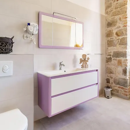 فندق Pietra Rossa 4*