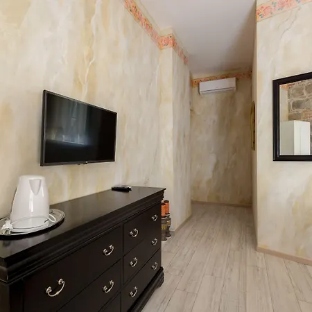 Pietra Rossa Szálloda 4*