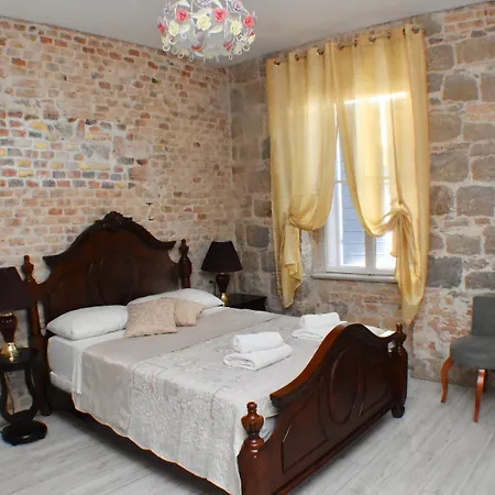 Pietra Rossa Szálloda Split
