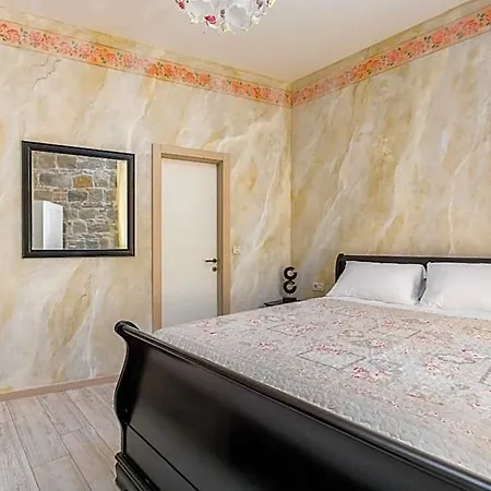 Pietra Rossa Hotel 4*