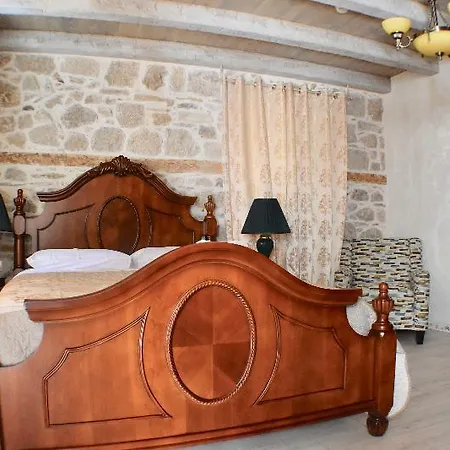 Pietra Rossa 4* Split