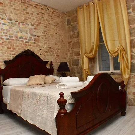 Pietra Rossa 4* Split