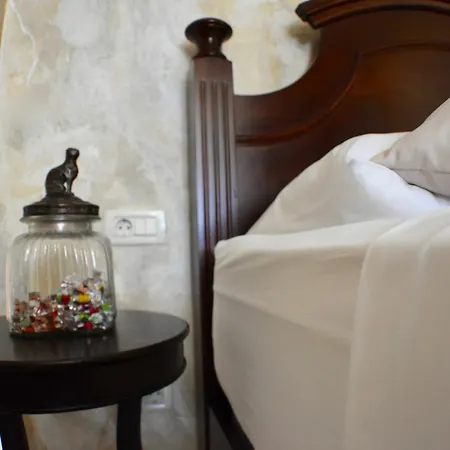 فندق Pietra Rossa 4*